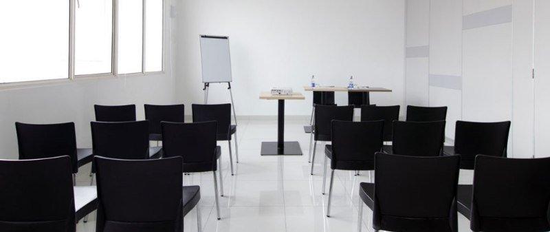 Amaris Hotel Panakkukang Makasar Zewnętrze zdjęcie
